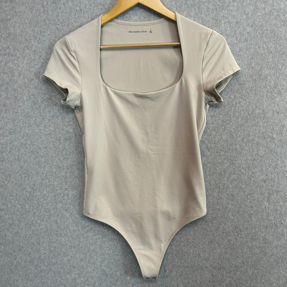 Abercrombie & Fitch Bodysuit Beige Squareneck Short Sleeve‎ Womens Sz Small READ